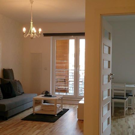 1 Bedroom Francuska Park Apartment Katowice Bagian luar foto