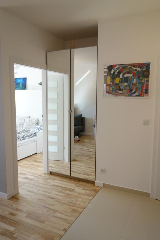 1 Bedroom Francuska Park Apartment Katowice Bagian luar foto